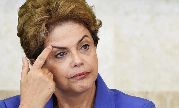 رئيسة البرازيل تتهم المعارضة بالتحريض للإطاحة بها