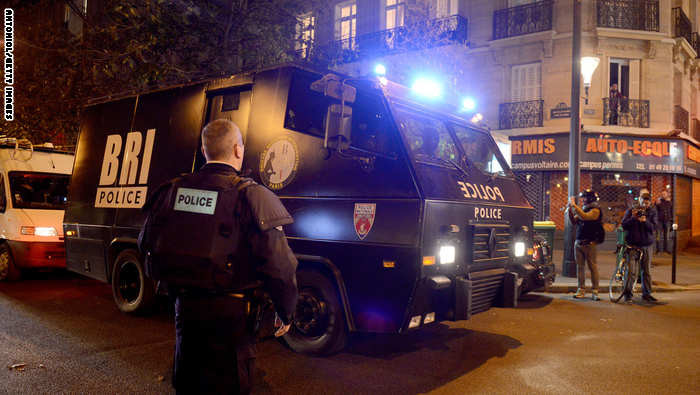 مصدر استخباراتي لـCNN: أحد تفجيرات استاد فرنسا يبدو انتحاريا