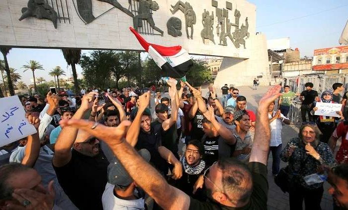 انطلاق مظاهرات ضخمة في بغداد ومدن جنوب العراق
